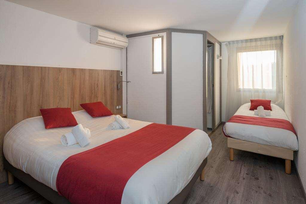 Brit Hotel Plaisance A9/A61 Narbona Quarto foto